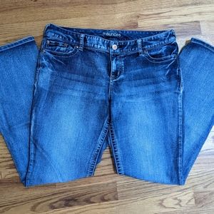 Maurices Straight Leg. Size 13/14. medium wash